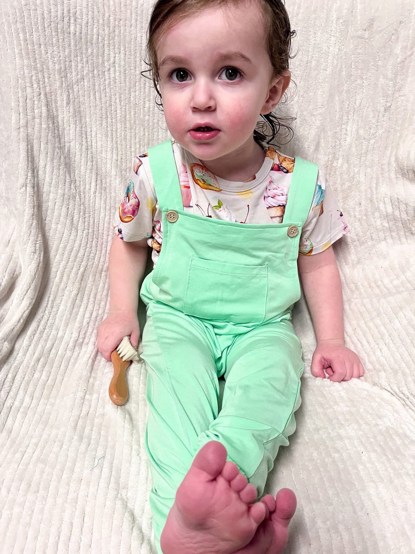 Dahlia’s Delights Kids Printed Tee+Solid Overalls