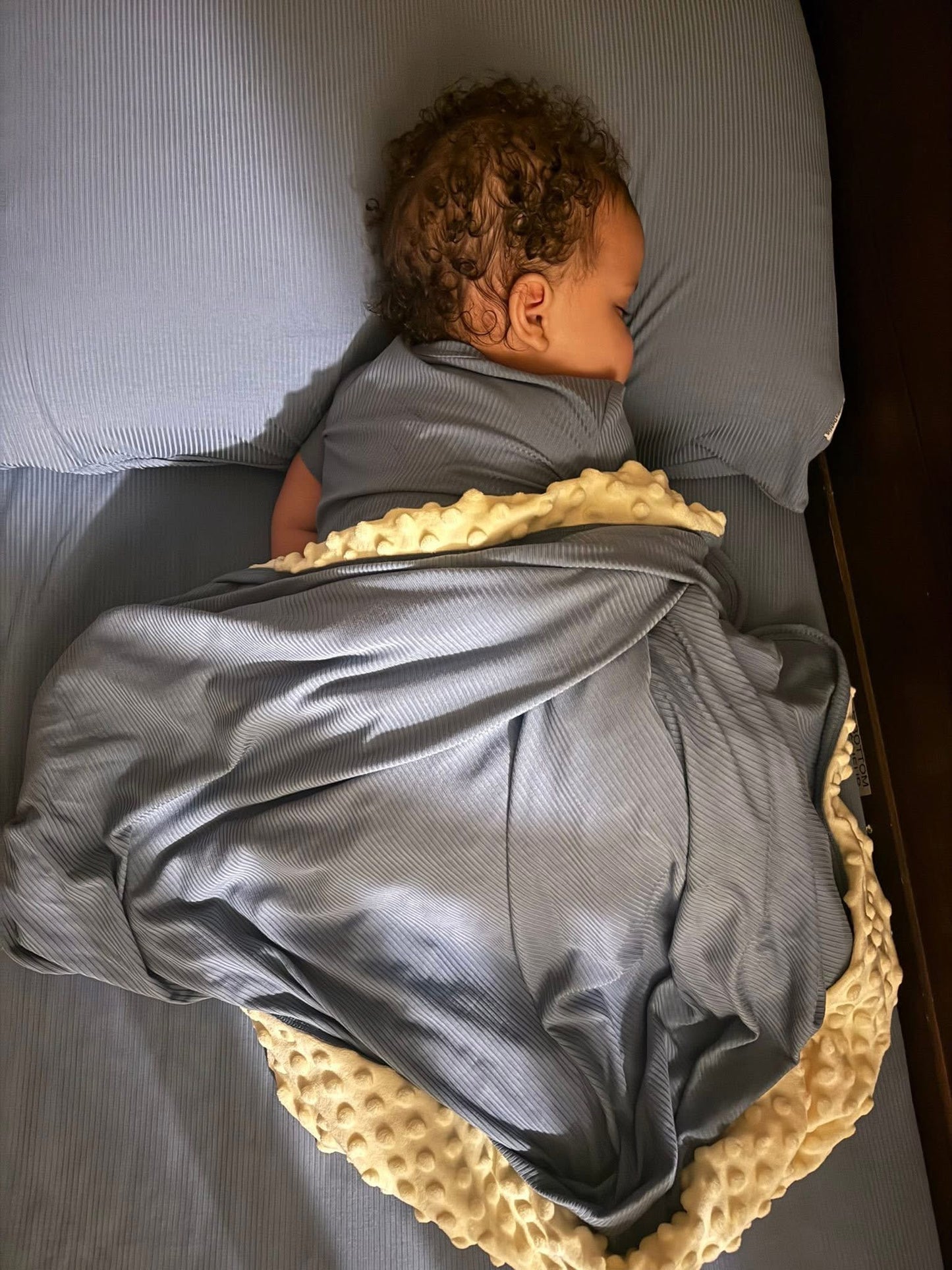 Moonlit Tide Ribbed 35x35 Travel Blanket