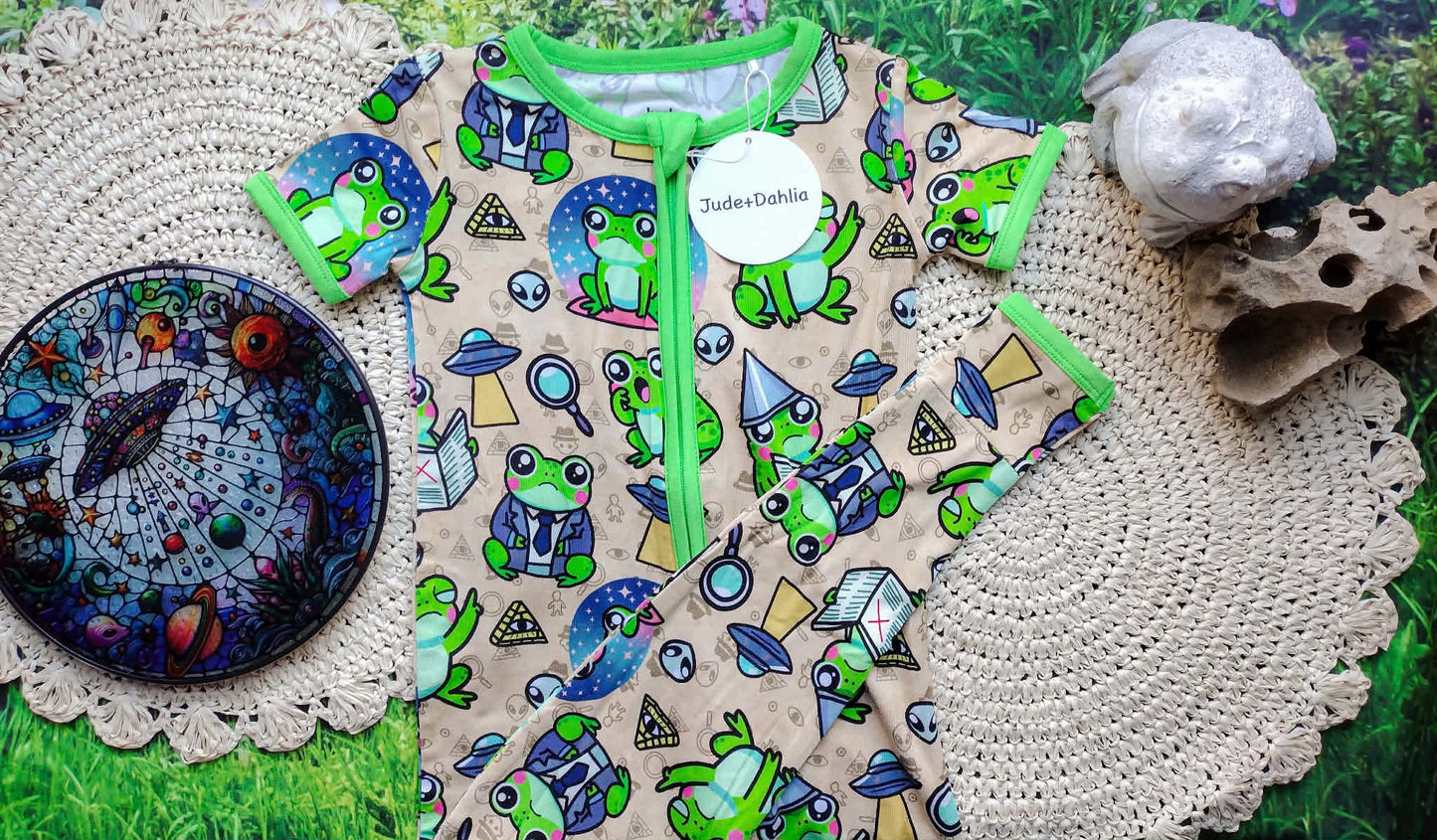 Brann Short Sleeve Zippered Romper