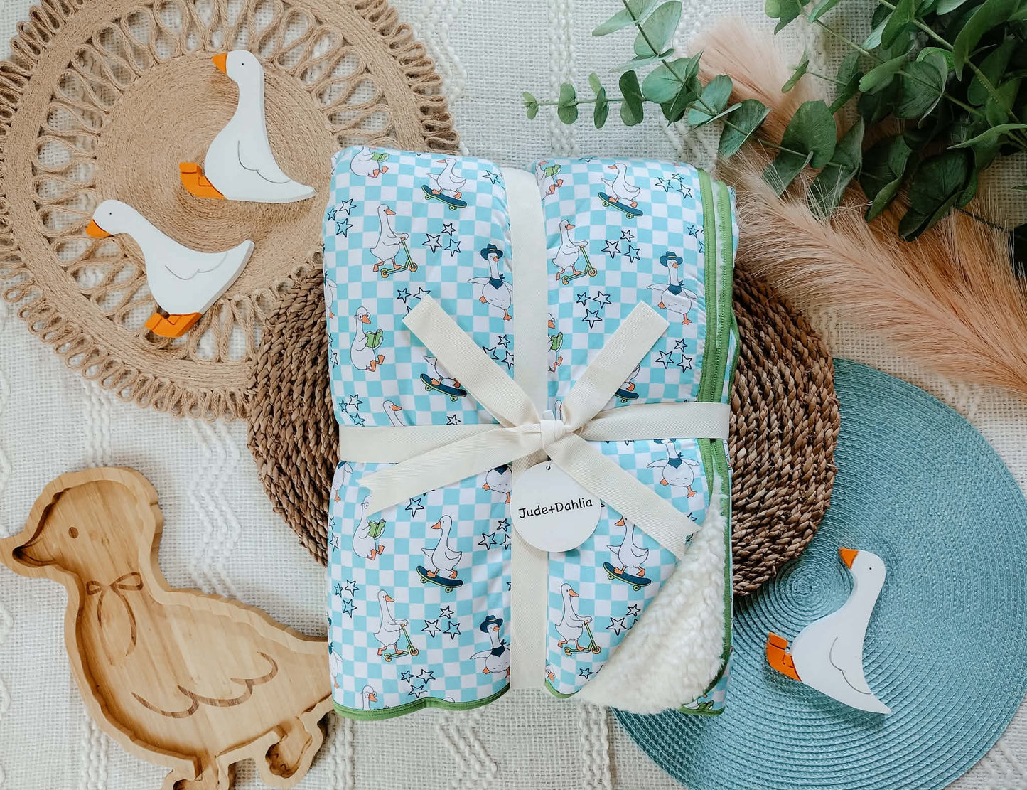 Scoots&Stories Snuggle Plush Blanket