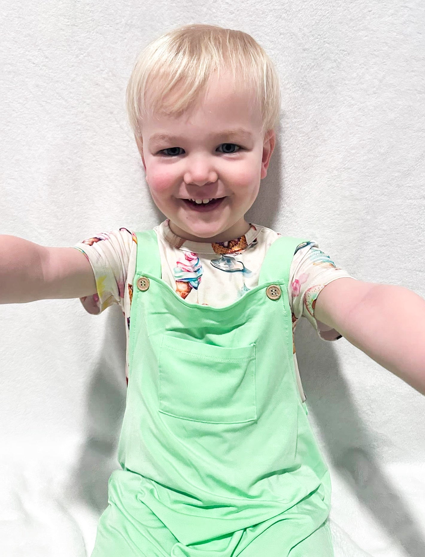 Dahlia’s Delights Kids Printed Tee+Solid Overalls