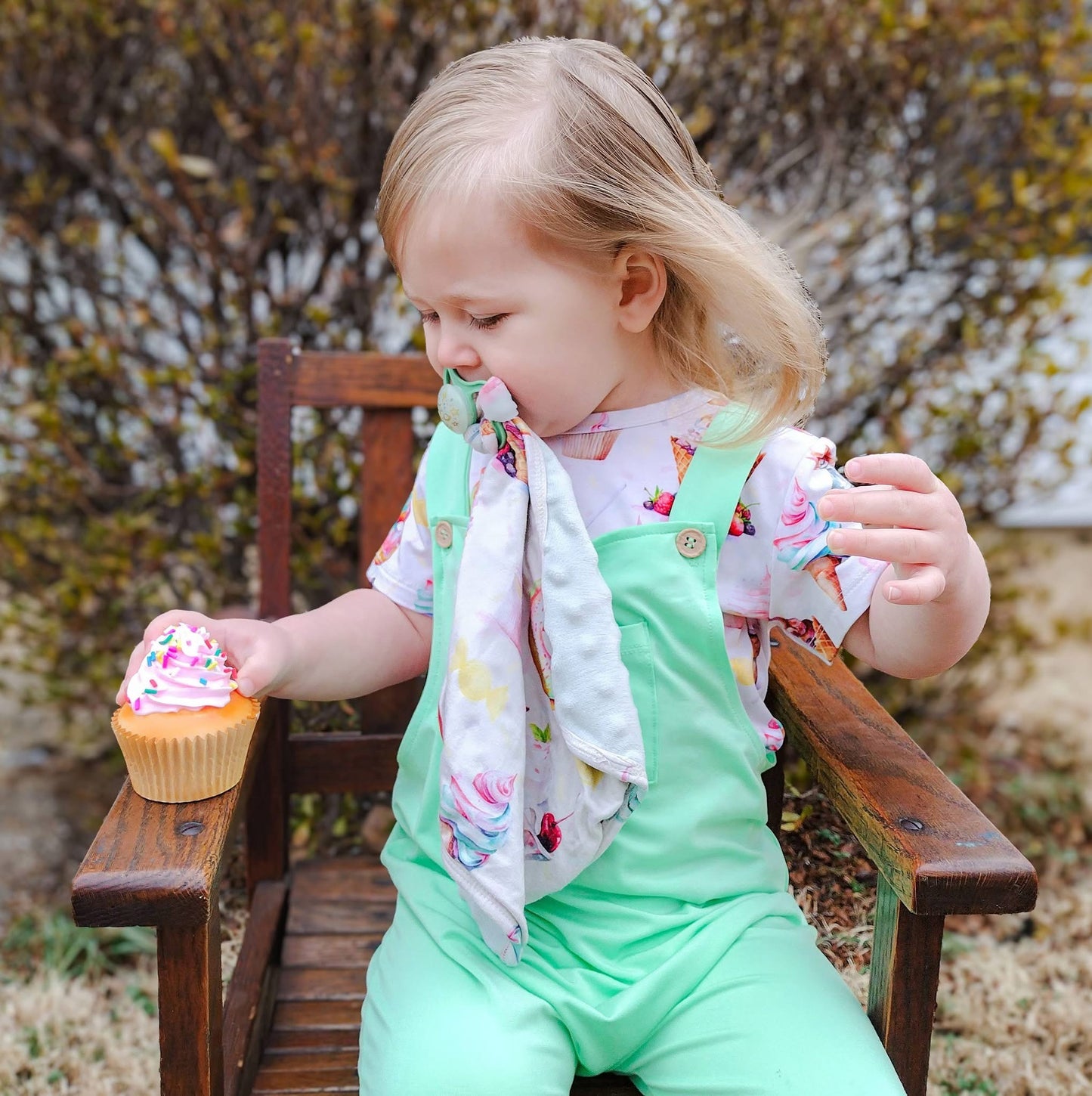 Dahlia’s Delights Kids Printed Tee+Solid Overalls