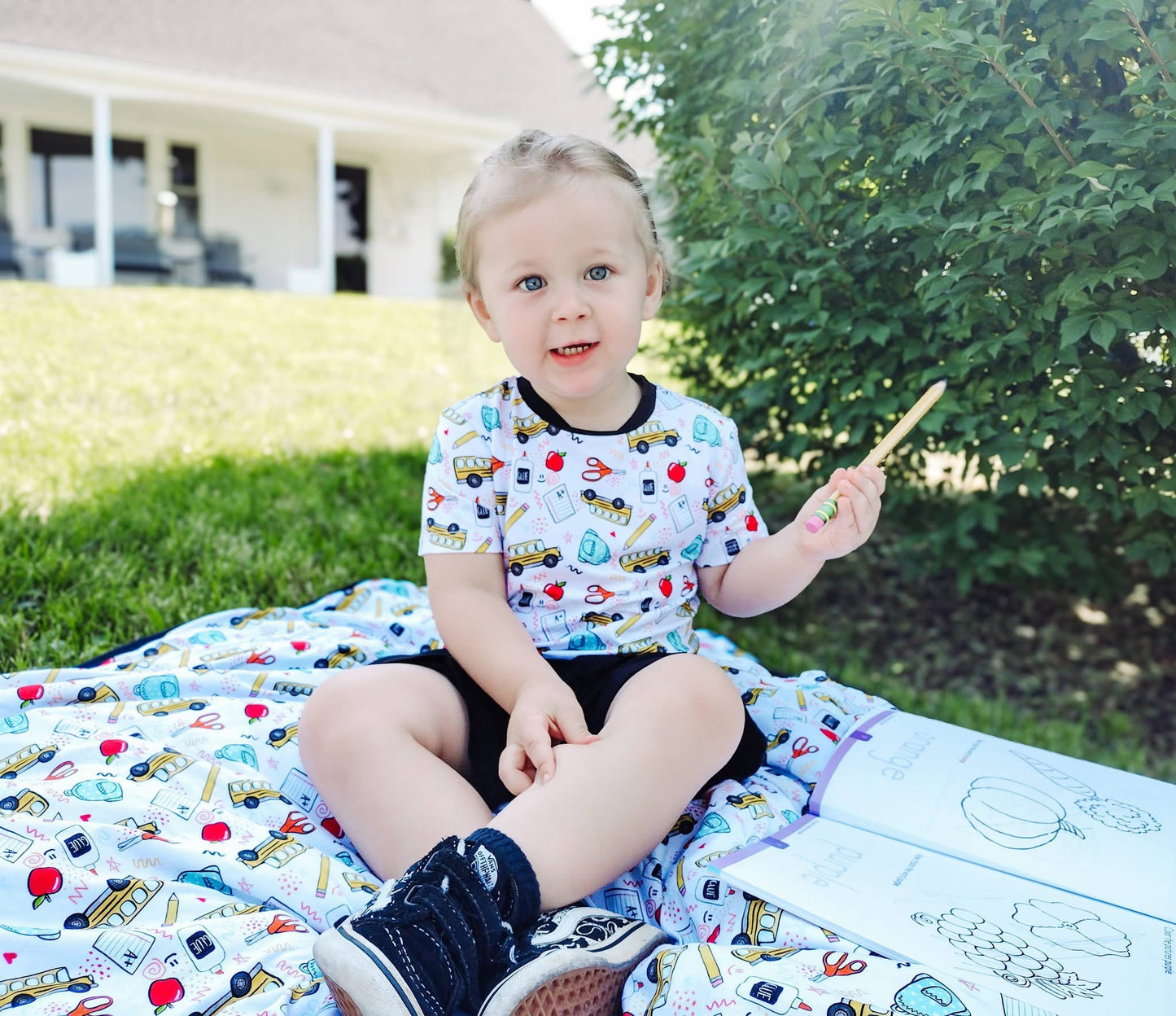 Pencil Pals Tee+Solid Shorts