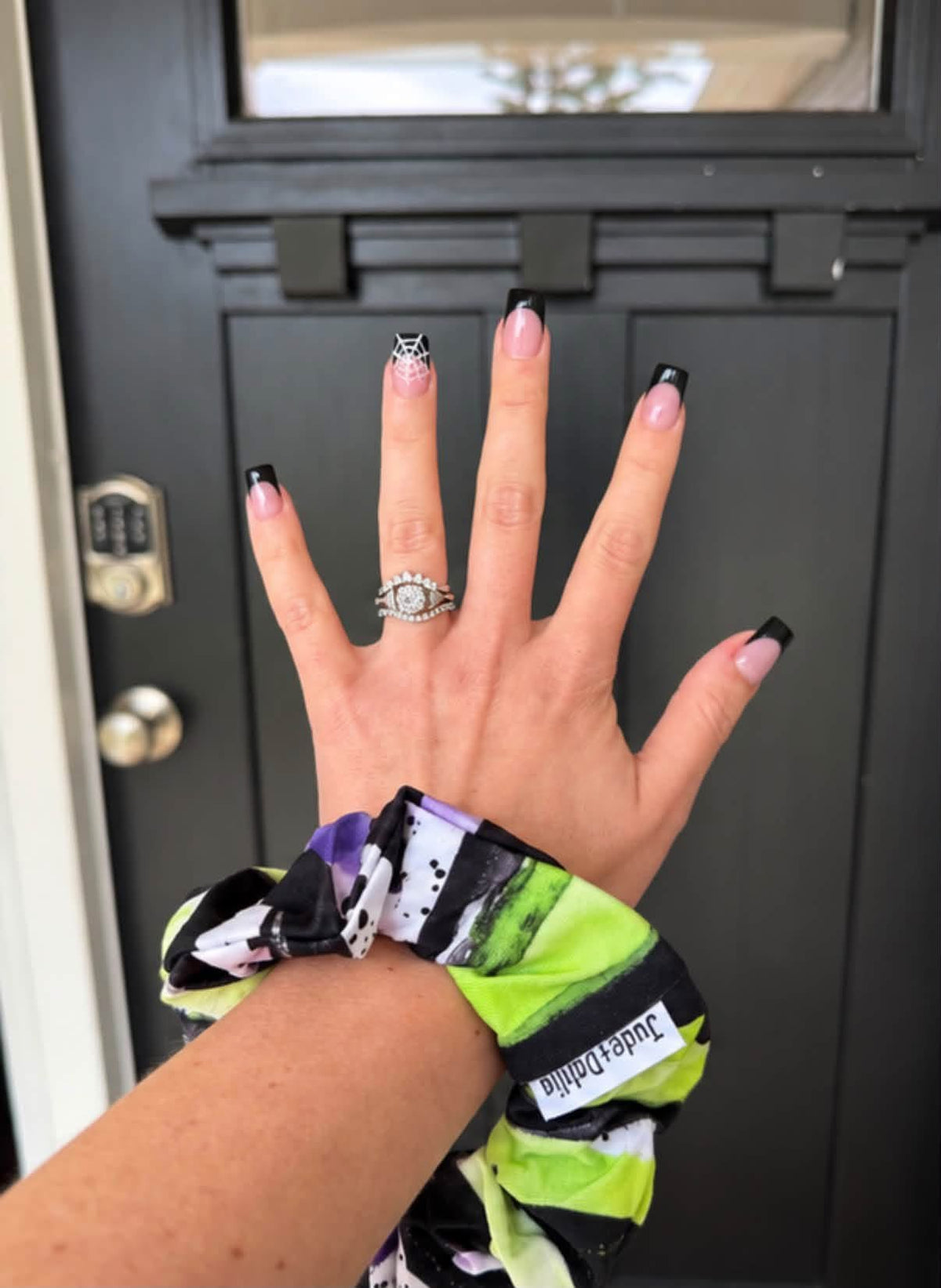 Showtime Scrunchy