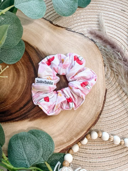 Emma Scrunchy